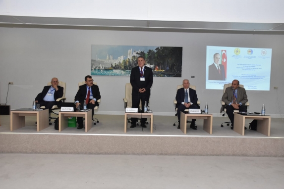 В Баку проходит VII Международная конференция «Сейсмология и инженерная сейсмология», посвященная 100-летию со дня рождения Общенационального Лидера Гейдара Алиева